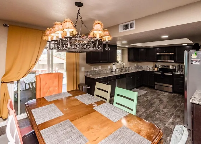 Casa vacanze Desert Dreaming Pool Fire Pit Game Lake Havasu City