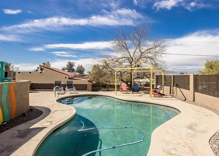 Desert Dreaming Pool Fire Pit Game * Lake Havasu City